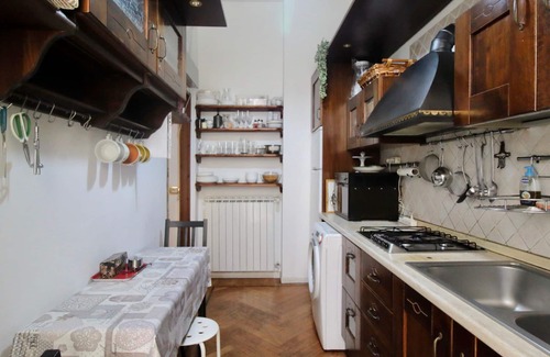 Cagnola House | Milan: HOUSE WITH PRIVATE GARDEN AND PARKING