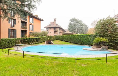 Lampugnano Apartment | Milano San Siro Stadium Rho Fair Pool Garden WiFi