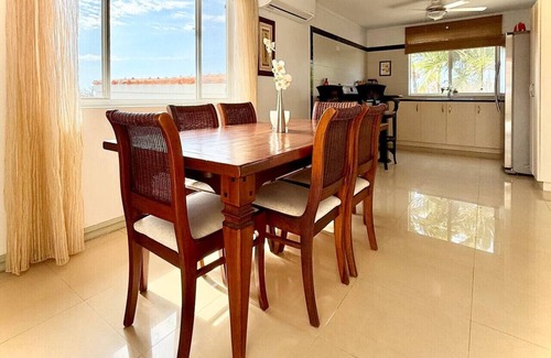Sabana Liber House | Mila’s Family Getaway