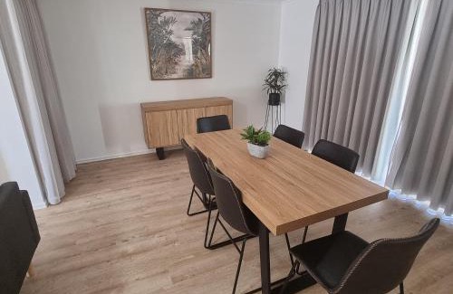 Mildura House | Mildura Holiday Homes - 15th Street