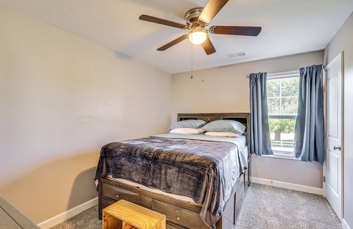 Milford House | Milford Home w/Private Pool: 12 Mi to Beaches!