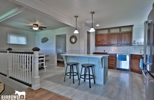 Milford House | Milford Lakeview Getaway