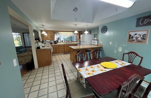 Albion Other | Milk and Honey Farmhouse, a charming family-friendly 3-bedroom stay in Albion.