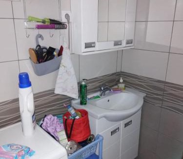 Niksic House | Milka Lek Lai Cacao Mika ZEE
