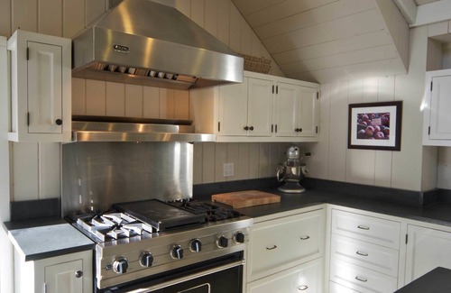 Village of East Hampton Bed & Breakfast | Mill House Inn