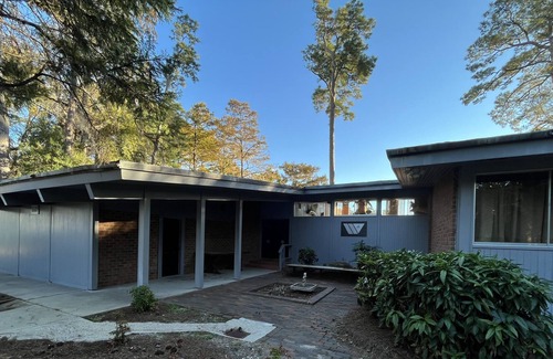Whiteville House | Mill Pond Retreat- unique stay for up to 20 guests