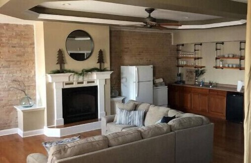 Utica Apartment | Mill Street Suite