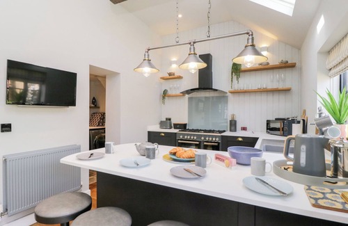 Chipping Campden Cottage | MILLBANK COTTAGE, family friendly in Mickleton, Gloucestershire