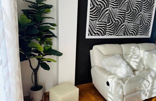 Redondela Condo | Millenium Apartment