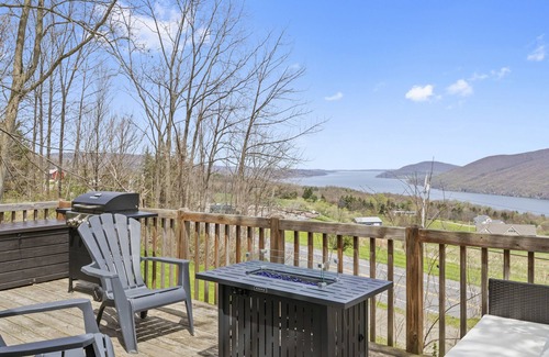 Naples Cabin | Million Dollar Lake View at The Overlook Cabin
