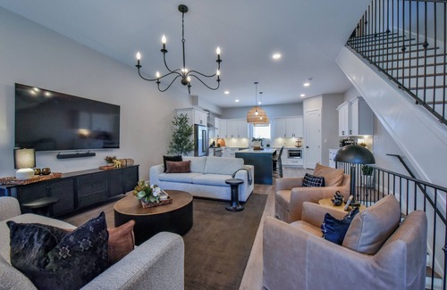 Tuscaloosa House | Million Dollar Rooftop - Luxe townhouse with roof terrace, kitchen, & firepit
