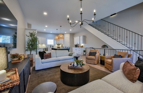 Tuscaloosa House | Million Dollar Rooftop - Luxe townhouse with roof terrace, kitchen, & firepit