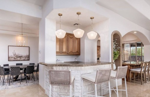 North Scottsdale Villa | Million $ Estate+Pickle+Tennis+GolfSimulator+Spa