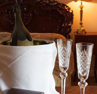 Ballyvourney Hotel | Mills Inn