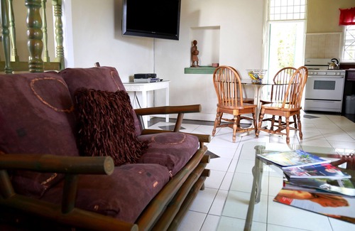 Jack's Hill Apartment | Millsborough Guest Apartments