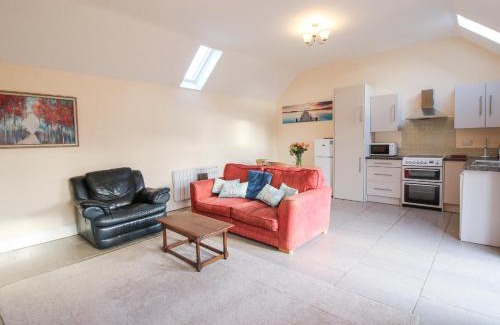 Stoney Stretton House | Millstone Cottages - Middle Cottage