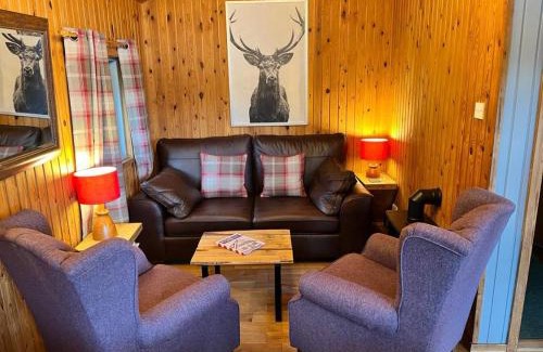 Bruichladdich Ski Chalet | Milton Bay Luxury lodge wrapped in exceptional scenery