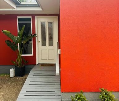 Milton House | Milton Village Retreat - secluded comfort