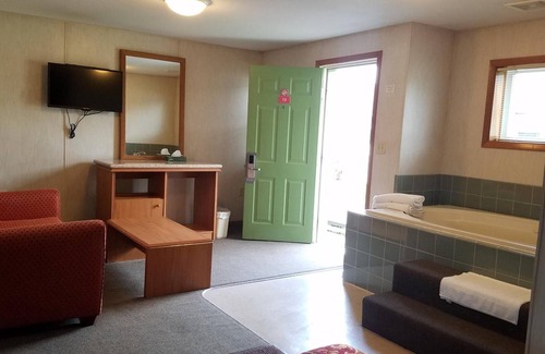 Oak Grove Hotel | Milwaukie Inn Portland South