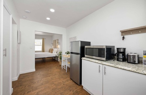 Northeast Miami Apartment | MIMO5-3 | cozy corner of Miami's Modern District