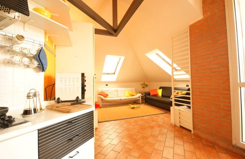 Intra Apartment | Mimosa Symphony