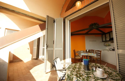 Intra Apartment | Mimosa Symphony