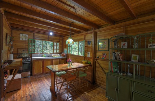 Mindo House | Mindo Eco Chalet with Natural Pool and Waterfalls