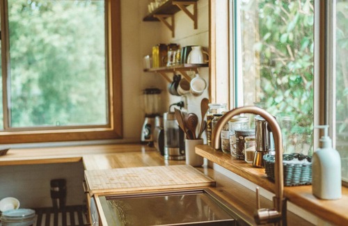 Rawson House | Miner's Cabin - Mountain views, outdoor baths, 40 mins to snow