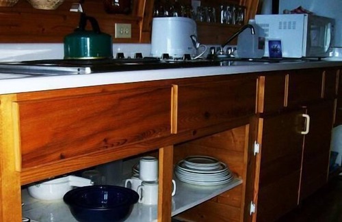 Salt Spring Island Cabin | Mineral Springs Resort