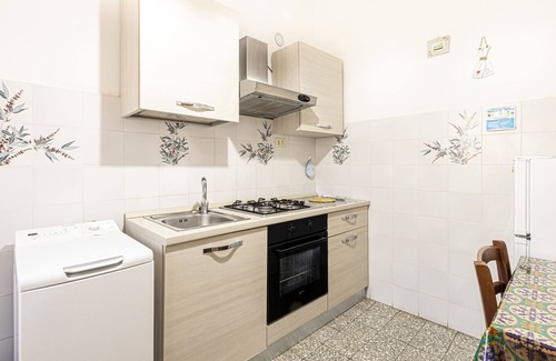 Seccheto Apartment | Minerva apartment in Seccheto a few meters from the beach with sea view terrace