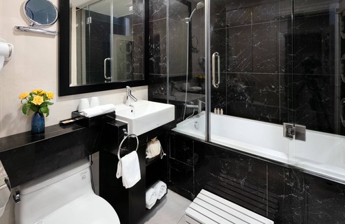 Hang Trong Hotel | Minerva Church Hotel