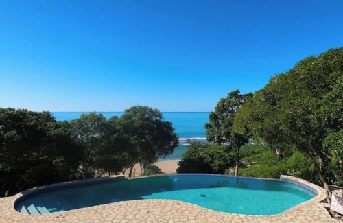 Treasure Beach Villa | Minerva House - Private Beachfront Retreat-Pool-Views-Staffnn