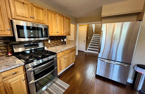 Coos Bay House | Mingus Park Place - Coos Bay
