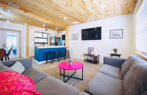 South Pinellas Community Council House | Mini golf course, private pool, Grill, Vacation Dream