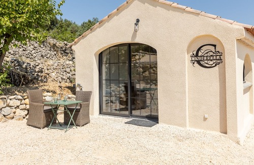 Sampzon Apartment | Mini house with magnificent view
