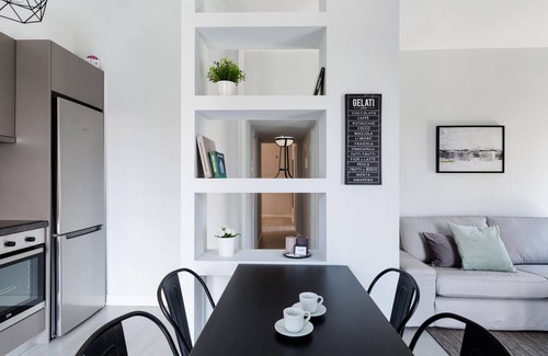 Ilisia Apartment | Minimal 2BD Apartment with Lycabettus view