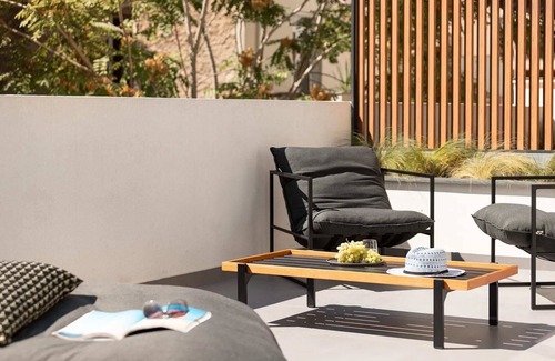 Makrigianni Apartment | Minimalist and Comfortable 1BR Suite in Athens