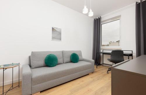 Lodz Apartment | Minimalist Apartment in Łódź With Parking Near Łódź Kaliska by Noclegi Renters