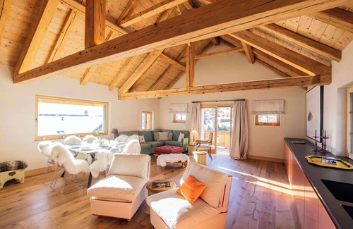 Rougemont Ski Chalet | Minimalist Chic Chalet In The Heart Of Rougemont