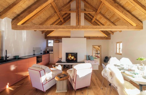 Rougemont Ski Chalet | Minimalist Chic Chalet In The Heart Of Rougemont