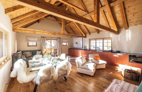 Rougemont Ski Chalet | Minimalist Chic Chalet In The Heart Of Rougemont