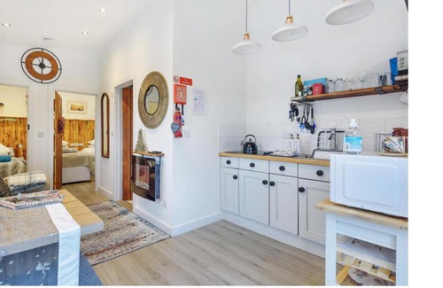 Redruth House | Minimoore Lodge. Perfect for walkers, cyclists and surfers.