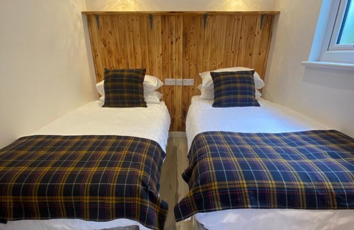 Redruth House | Minimoore Lodge. Perfect for walkers, cyclists and surfers.