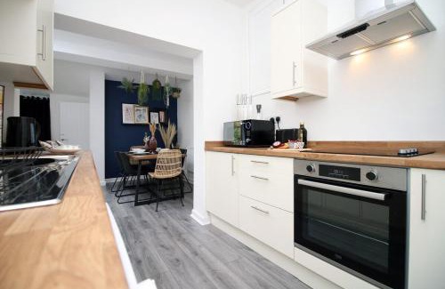 Penylan Apartment | Minster House by Tŷ SA