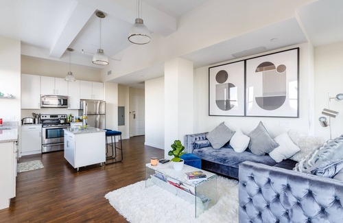 Historic Downtown Condo | Minutes from NYC 1BD/1BA Panoramic Views of NYC