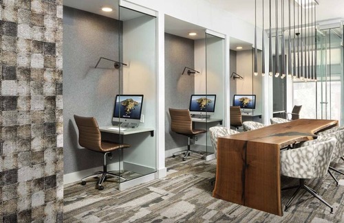 Aurora Apartment | Minutes from USHealth Clinic! Washer/Dryer,parking, pet friendly & all amenities