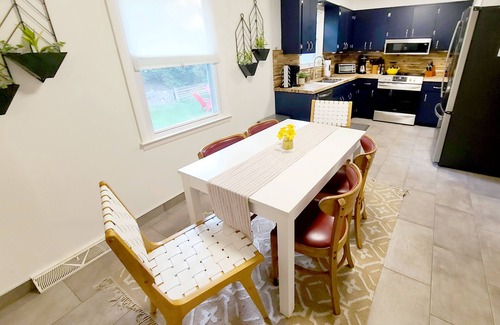 Arden House | Minutes to DT & the Outdoors w/flat, fenced backyard perfect for the pups!