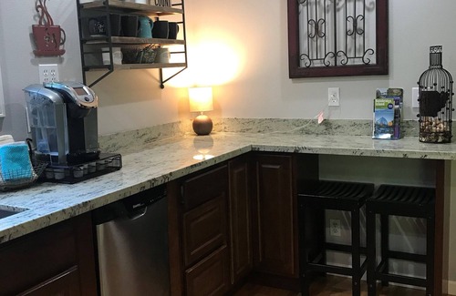 Maltby Apartment | Minutes to HUNDREDS of wine tasting rooms/wineries!