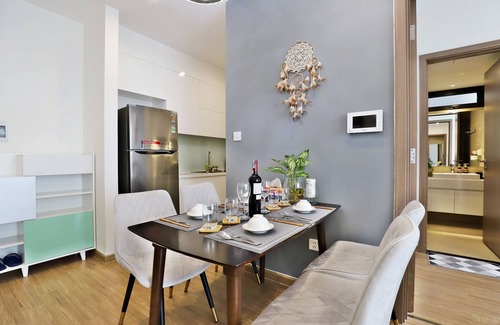 Dich Vong Hau Apartment | Mira Housing- Vinhome Skylake Luxury Apartment