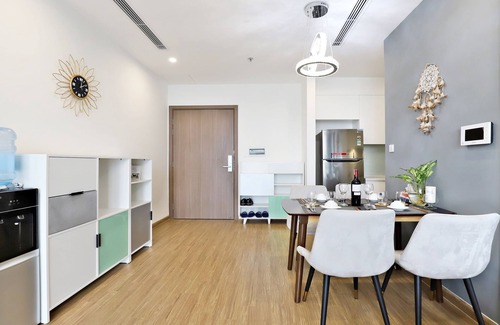 Dich Vong Hau Apartment | Mira Housing- Vinhome Skylake Luxury Apartment